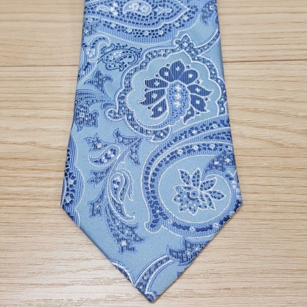 BLOOMINGDALES MENS STORE Neck Tie Blue Paisley 100% Silk Classic Necktie